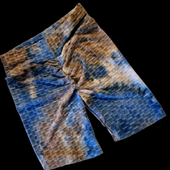 Yuna Athletic Shorts - Picture 1 of 6
